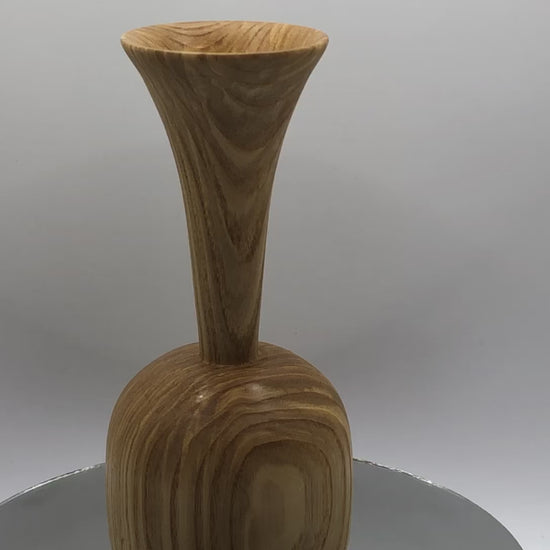 vase soliflore en bois de frene artisanale video