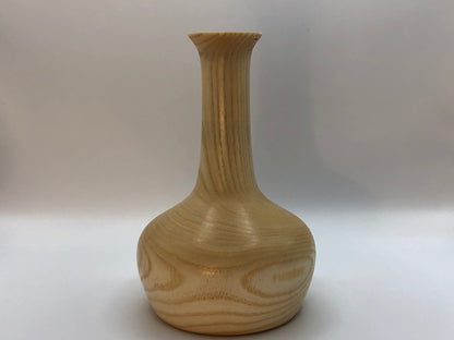vase type soliflore fabrication artisanale tournage sur bois