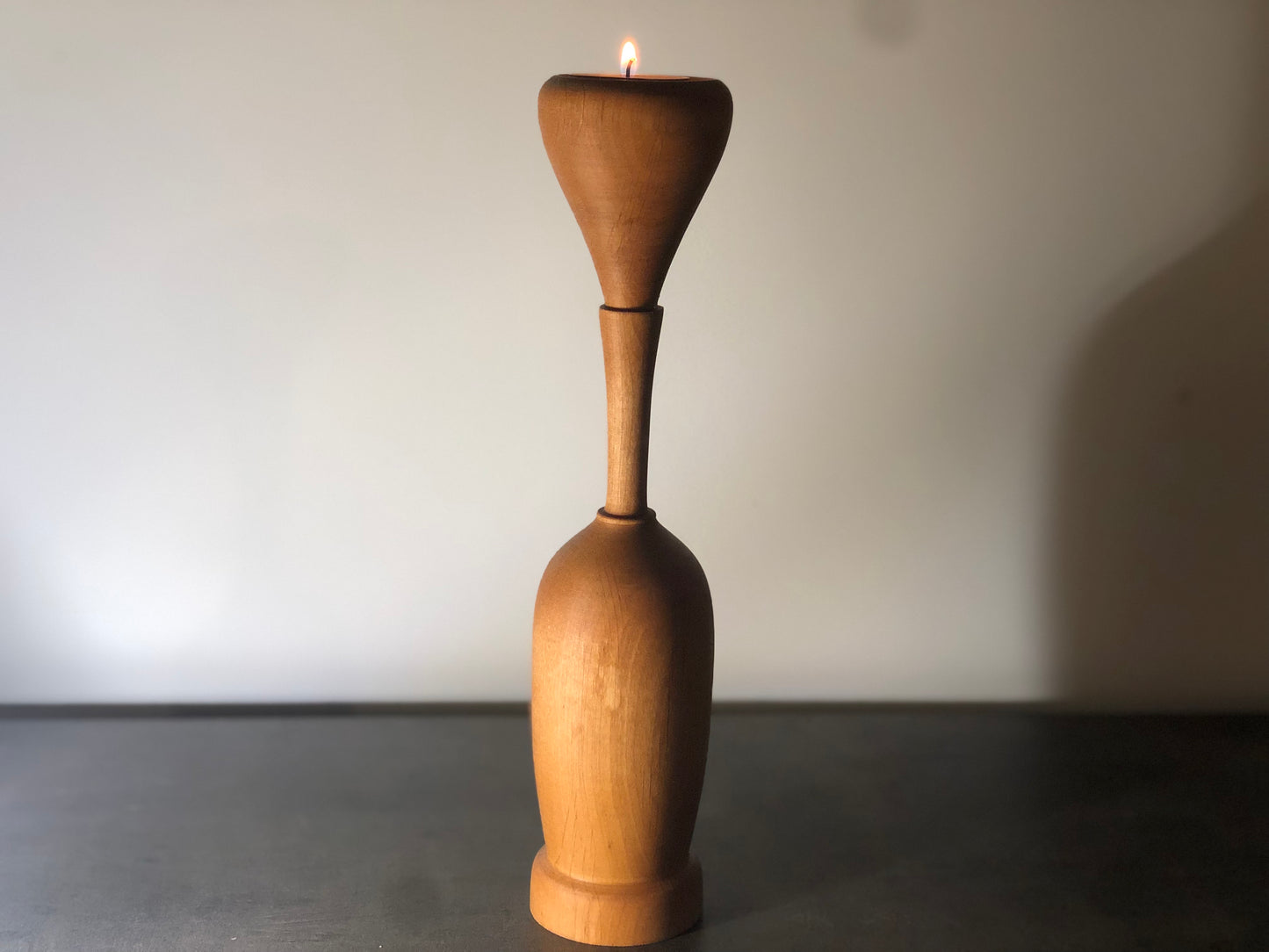 Bougeoir en bois d'orme forme vase