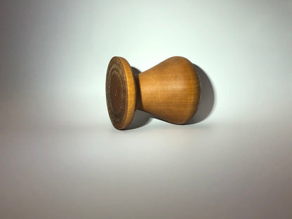 Vase Soliflore marron En bois de Merisier vue coté